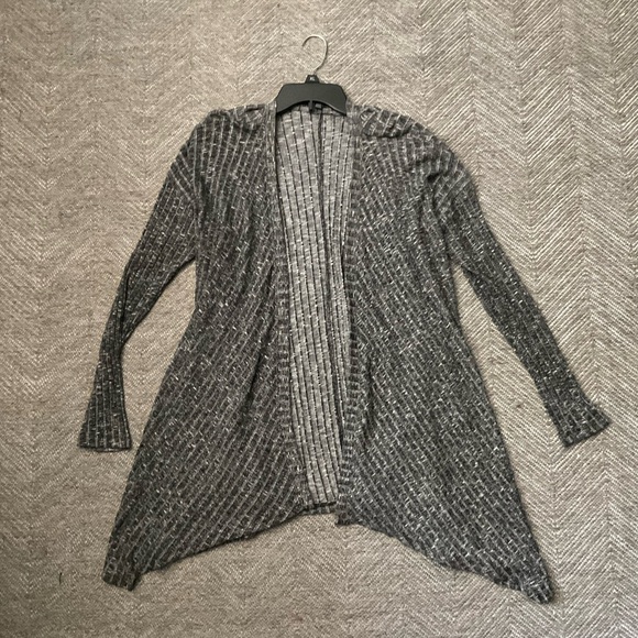 AMERICAN EAGLE DARK HEATHER GREY RIBBED CARDIGAN SIZE M - Picture 1 of 1